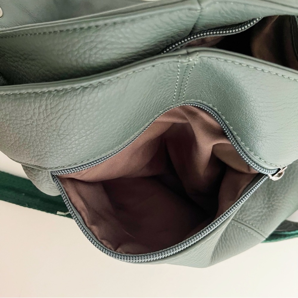 Yaluxe Leather Crossbody Bag 
HOST PICK - Picture 15 of 16